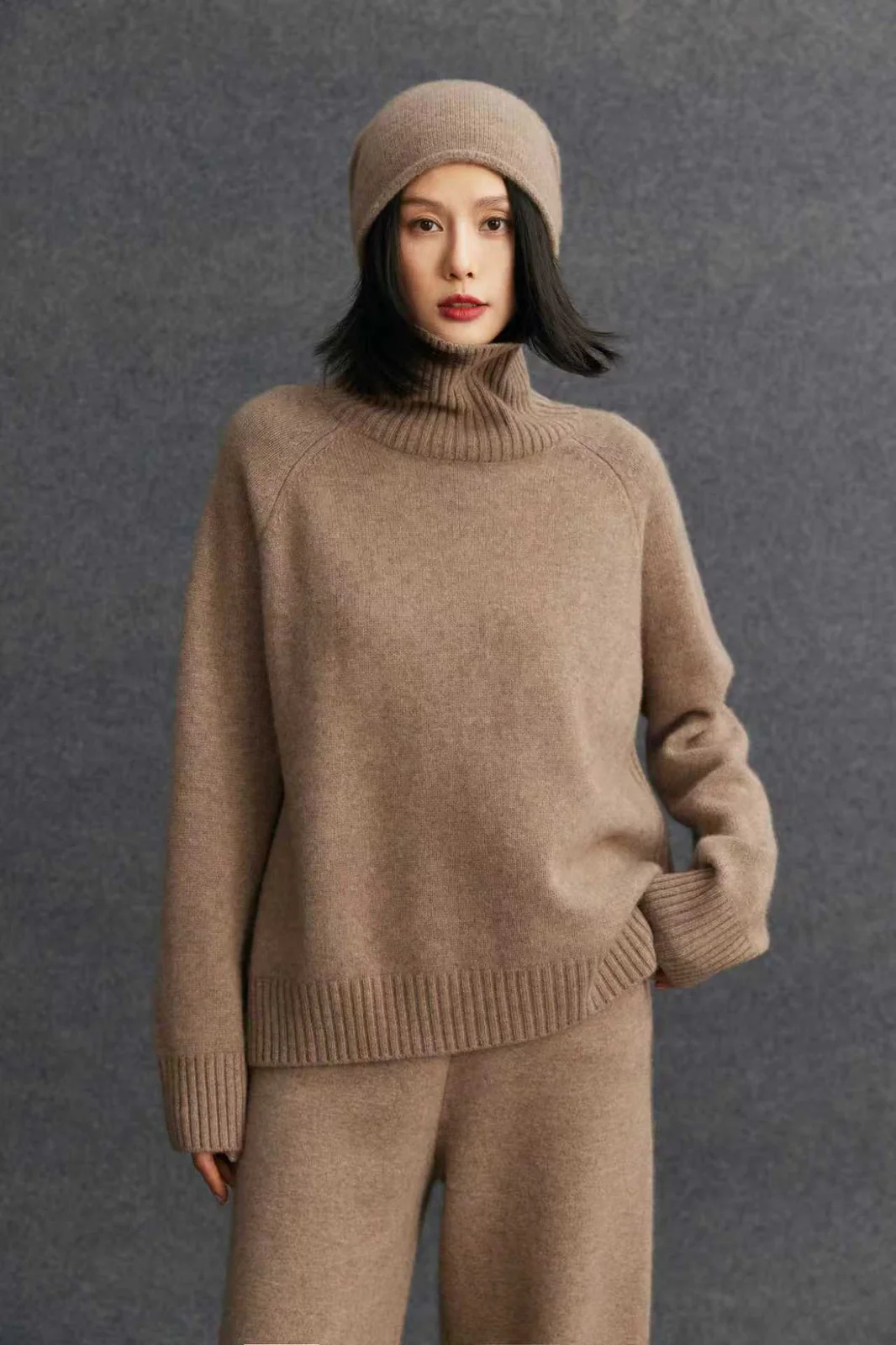 Custom Crew-Neck Jacquard Sweater view 3